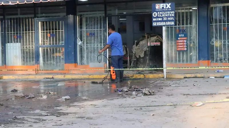 Trabajadores limpieza Poza Rica